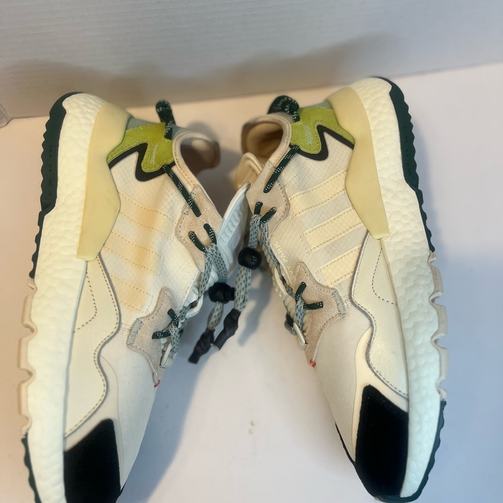 Adidas - Picture 6 of 14